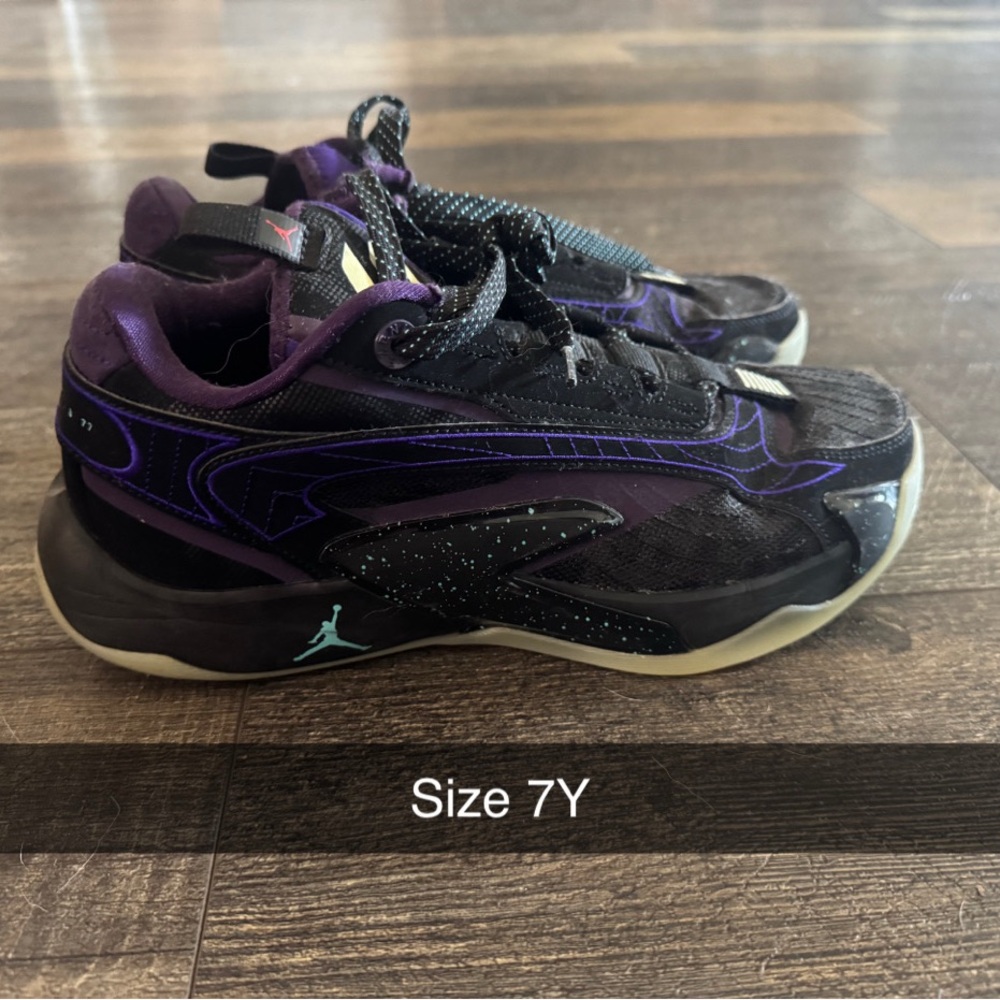 Nike Kids Sneakers Black and Purple